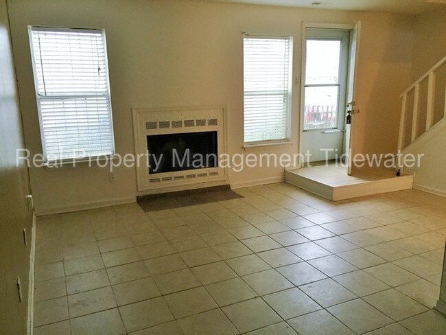 Building Photo - 719 Wolftrap Ln