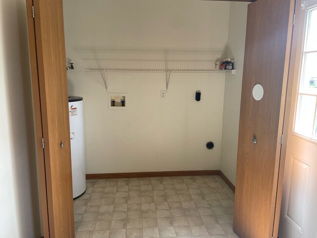 Foto del edificio - 105 Greenbrier Dr