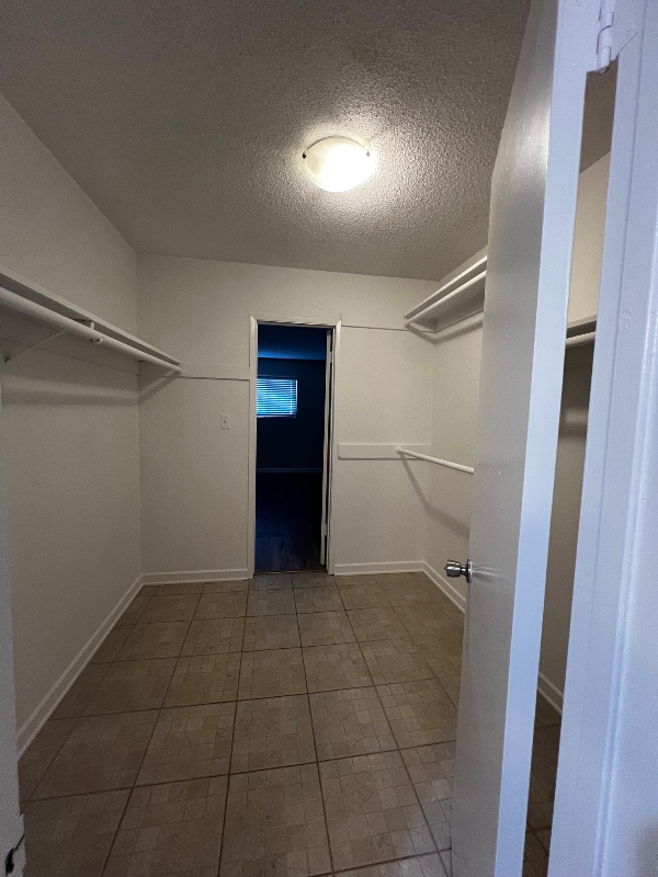 Building Photo - 2435 W 227th St