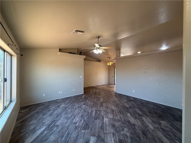 Foto del edificio - 1420 Jefferson St