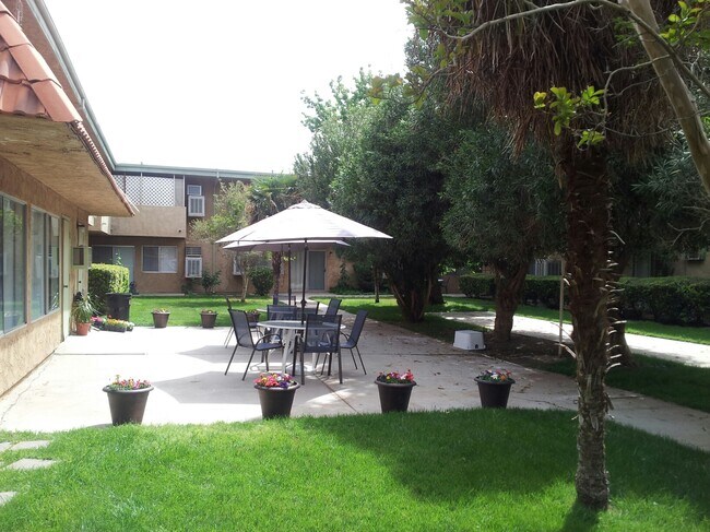 Foto del edificio - Kingtree Avenue Senior Apartments