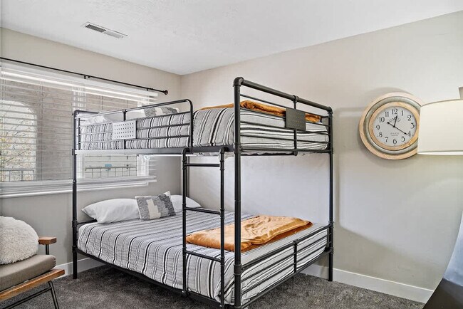 Foto del edificio - 1845 W Canyon View Dr