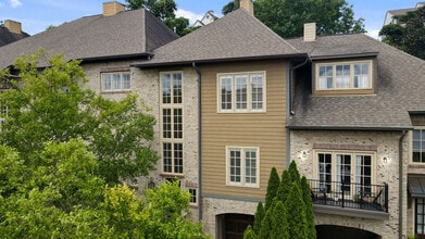 Building Photo - 2081 Eagle Ridge Dr