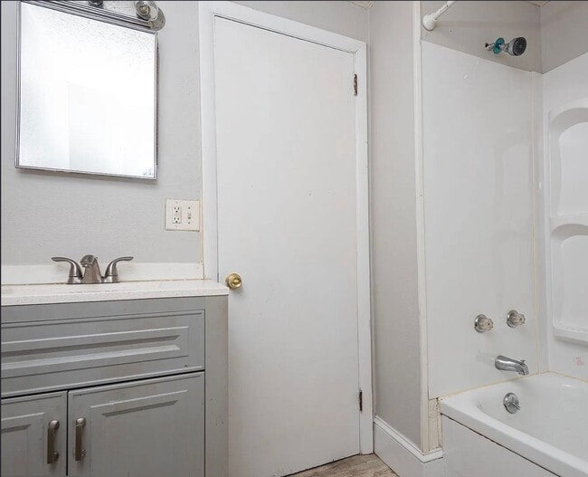 Building Photo - Cozy 2 bedroom in Pottstown