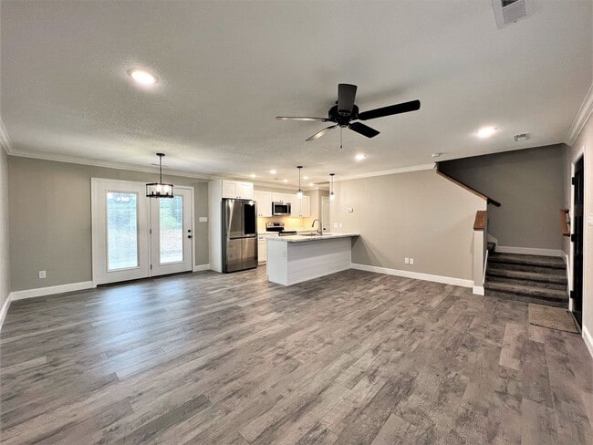 Foto del edificio - LOCATED IN GIBBS... FANTASTIC 3 BEDROOM HOME!!