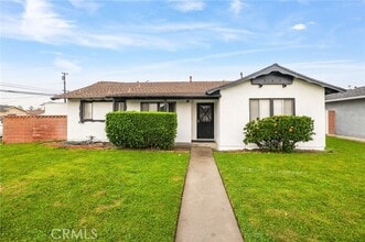Building Photo - 7869 La Mirada Cir