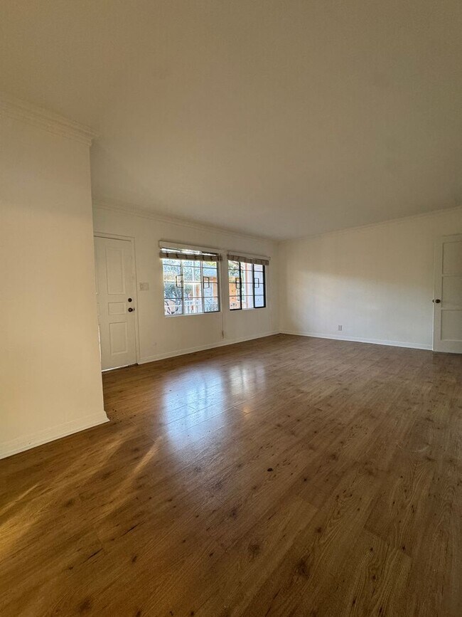 Foto del interior - Hayworth Courtyard Apartments – West Hollywood Living