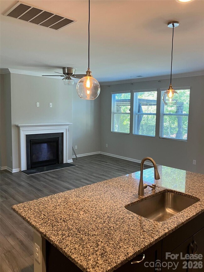 Foto del edificio - 10421 Bluejack Oak Ct