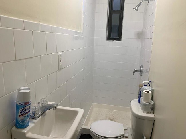 Building Photo - 2351 Pacific St