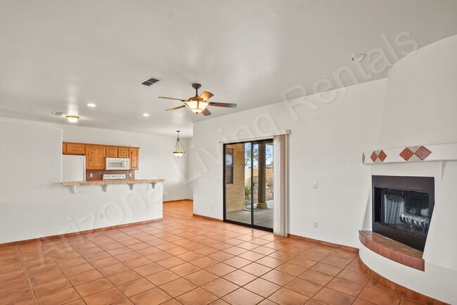 Foto del edificio - YOUR MODERN ADOBE AWAITS