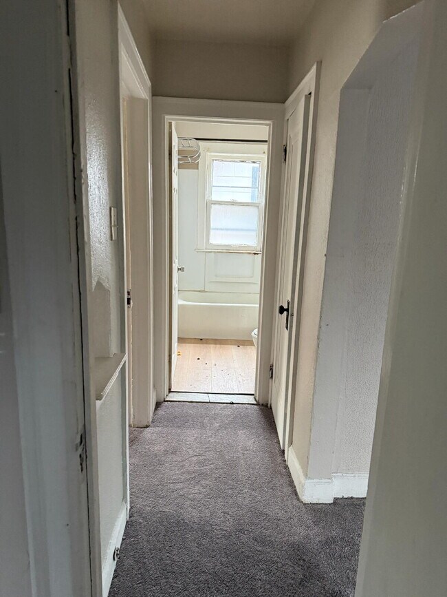 Foto del edificio - Your Next Home Awaits at 15840 Ardmore!