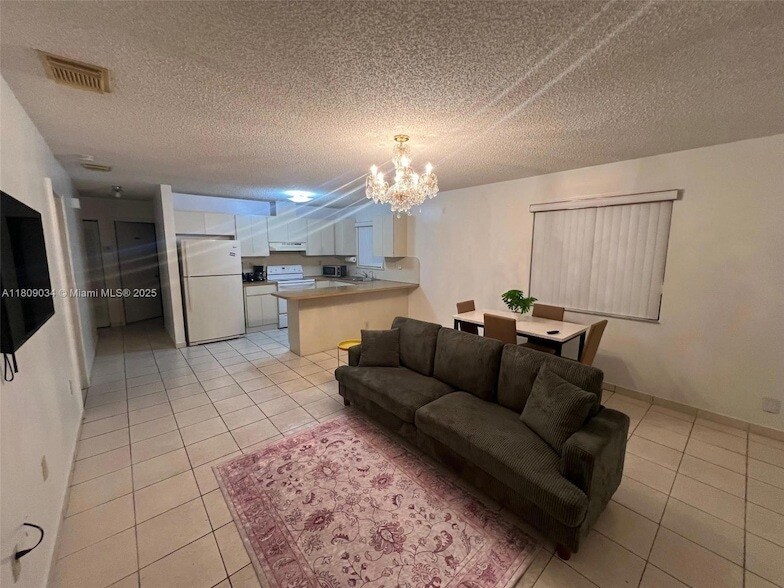 Foto principal - 1160 SW 9th St