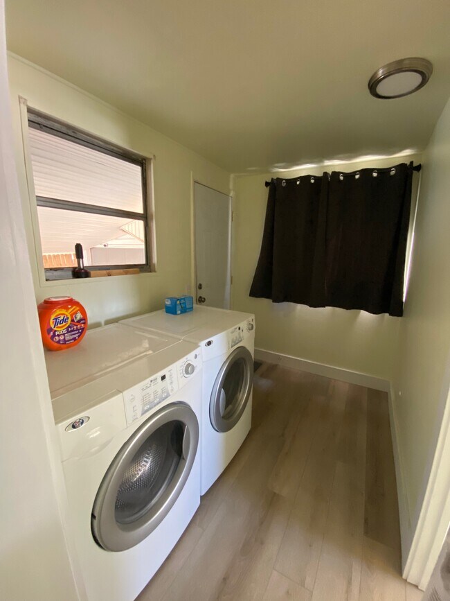 Foto del edificio - 2001 7th Ave