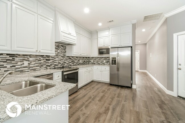 Foto del edificio - 1202 Alisa Ln.