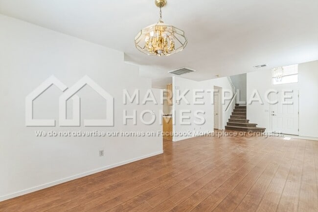 Building Photo - 9021 Iron Hitch Ave