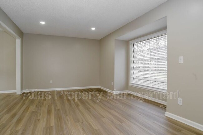 Building Photo - 6723 Hauser St