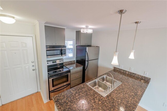 Foto del edificio - 1422 Collier St