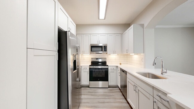 Interior Photo - Lenox Farms