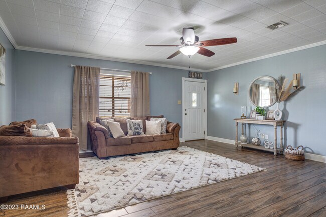 Foto del edificio - 1112 Ridge Rd