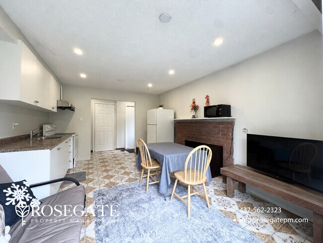 Photo du bâtiment - Cozy 1-Bedroom Apartment with Parking – Brampton