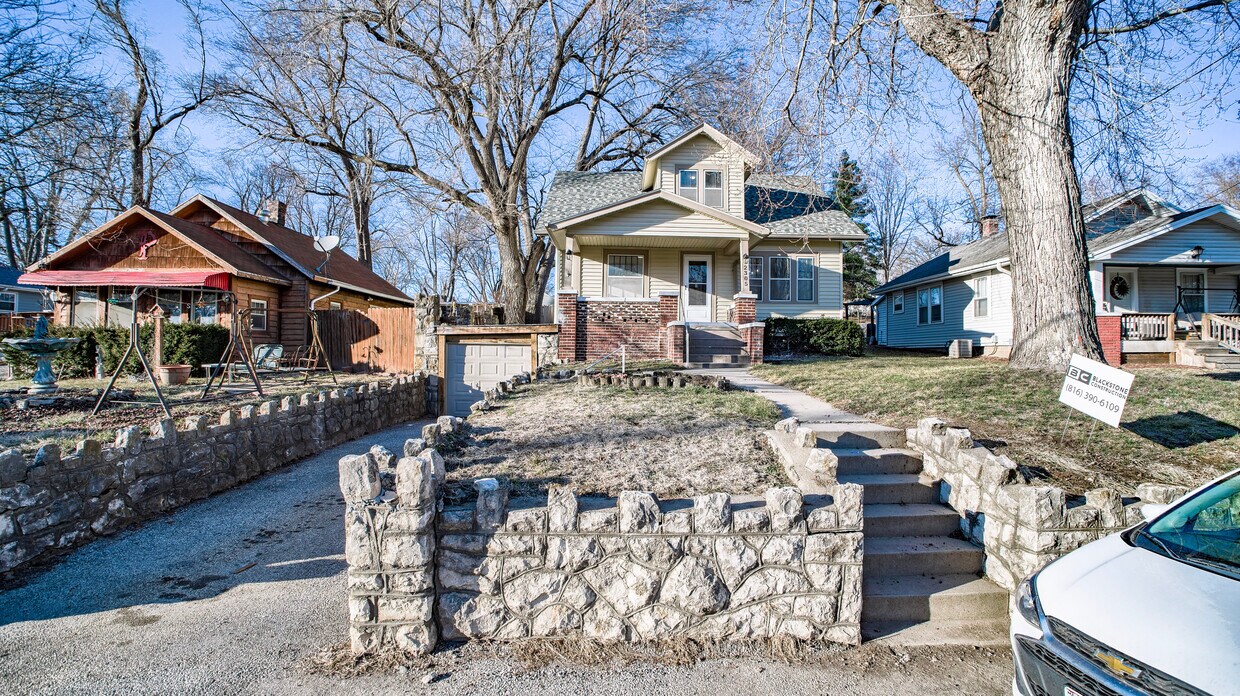 2305 Blackwell Rd, Saint Joseph, MO 64505 House Rental in Saint