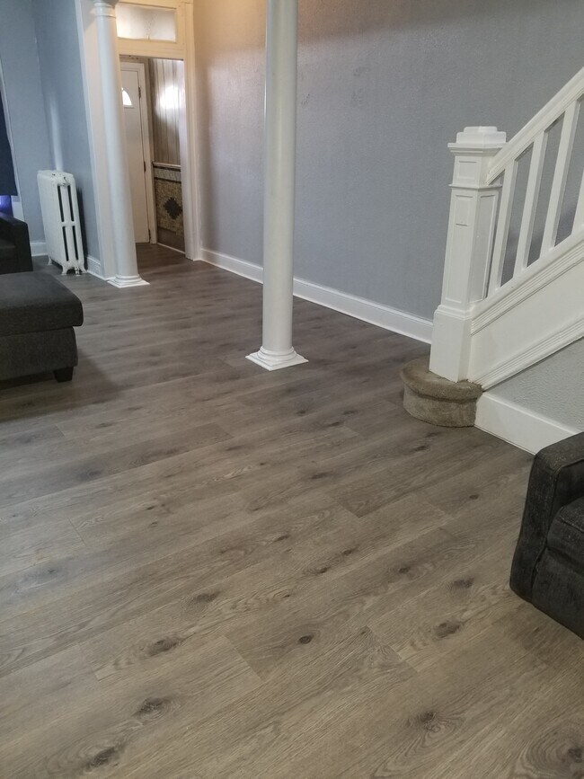 Photo - 603 N Ashburton St Apartment