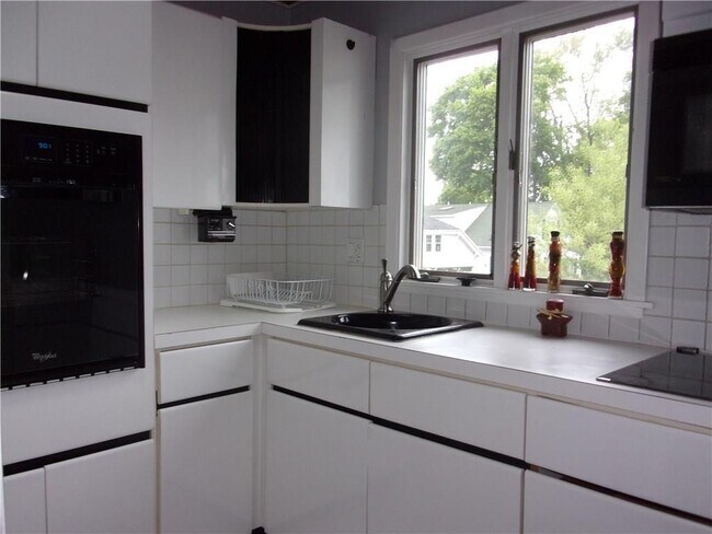 Foto del edificio - 85 Homewood Ave
