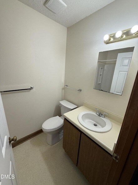 Foto del edificio - 3517 Ivy Commons Dr
