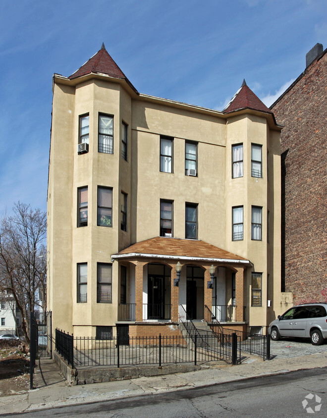 Building Photo - 155-157 Palisade Ave