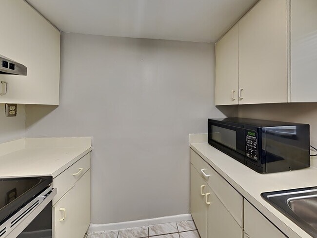 Foto del edificio - 1921 Truman Rd