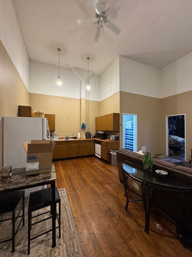 Foto principal - 314 N Main St