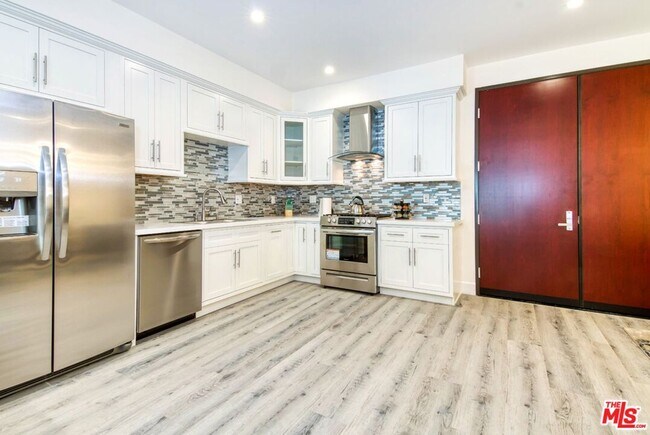 Foto del edificio - 1237 S Holt Ave