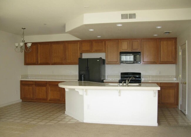 Building Photo - 12400 Fair Oaks Blvd