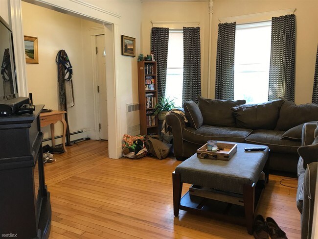 Building Photo - 105 Frederick Ave