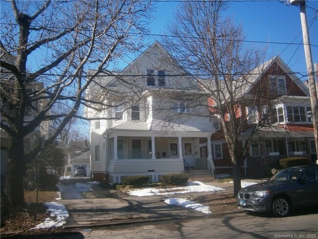 Building Photo - 424-426 Central Ave