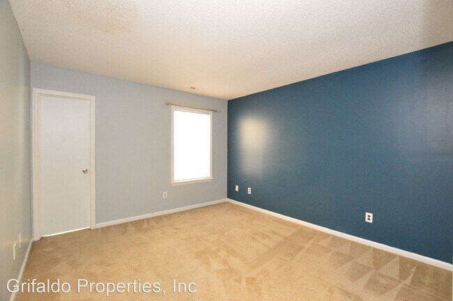 Building Photo - 2 br, 2 bath House - 1175 Shroyer Circle
