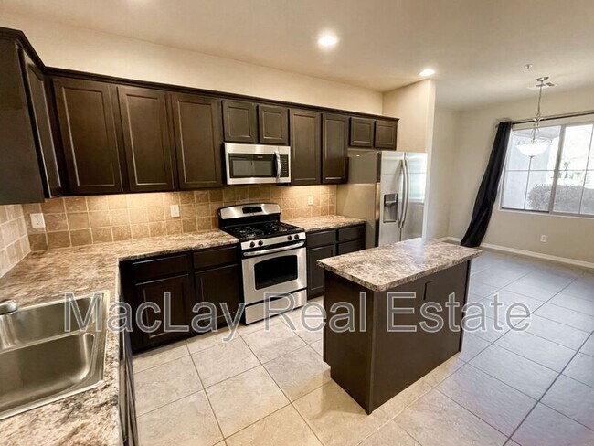 Building Photo - 4700 S Fulton Ranch Blvd