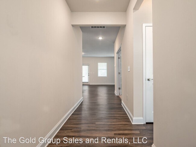Building Photo - 2 br, 2 bath House - 4504 Grove Manor