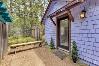 Building Photo - 54105 S Circle Dr