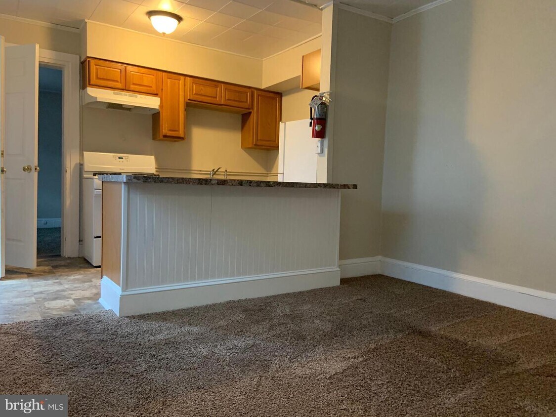 Foto principal - 38 E State St