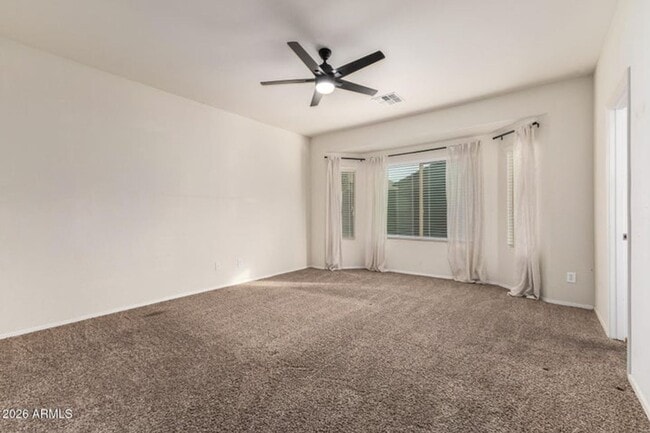 Building Photo - 5809 W Euclid Ave