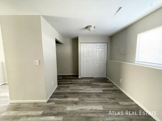 Building Photo - 4477 E Pikes Peak Ave