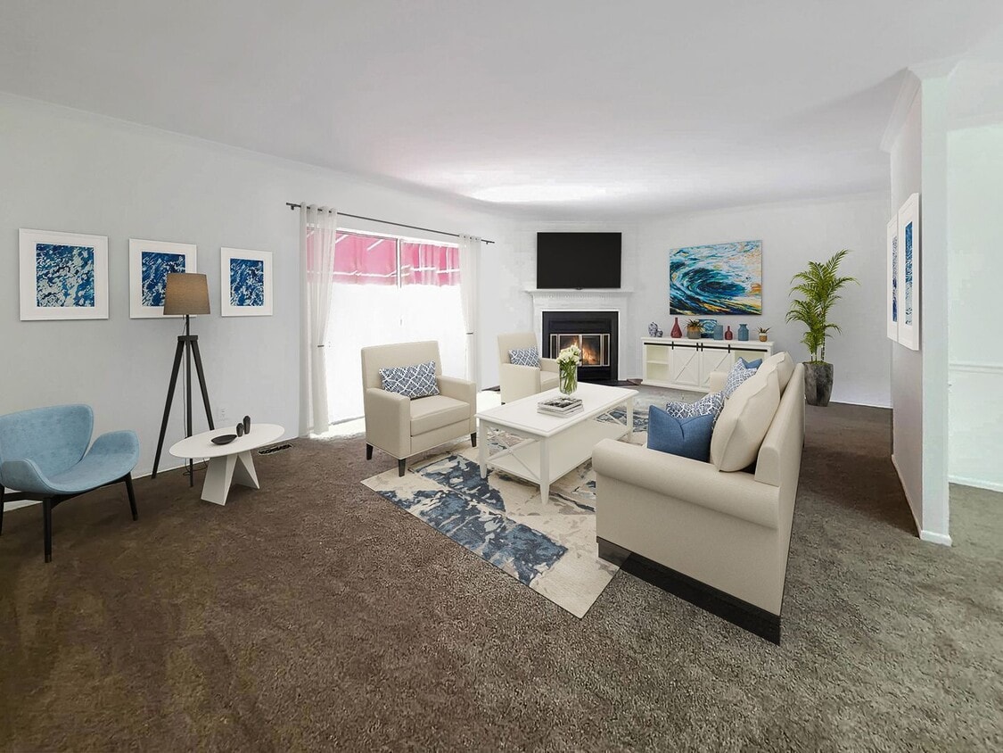 Primary Photo - Delightful 4BR TH in highly desired Chapel...