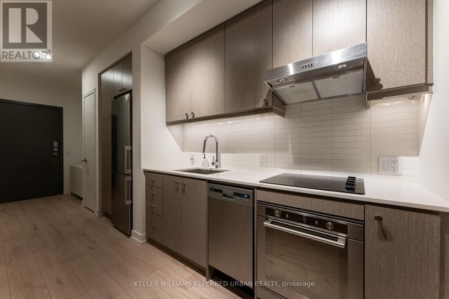 Building Photo - 9 Tecumseth St.