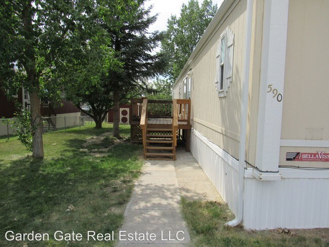 Building Photo - 3 br, 2 bath House - 590 Brooks