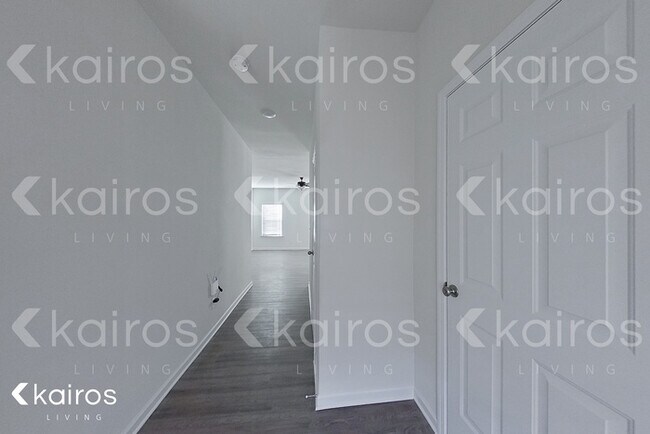 Foto del edificio - 3474 Bridgewood Dr