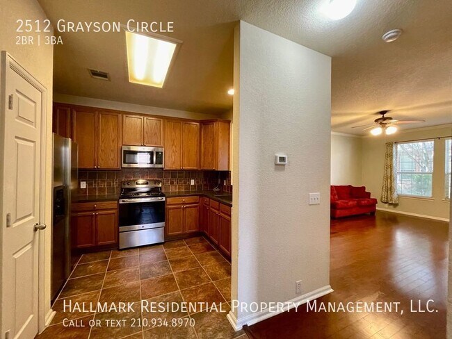 Building Photo - 2512 Grayson Cir