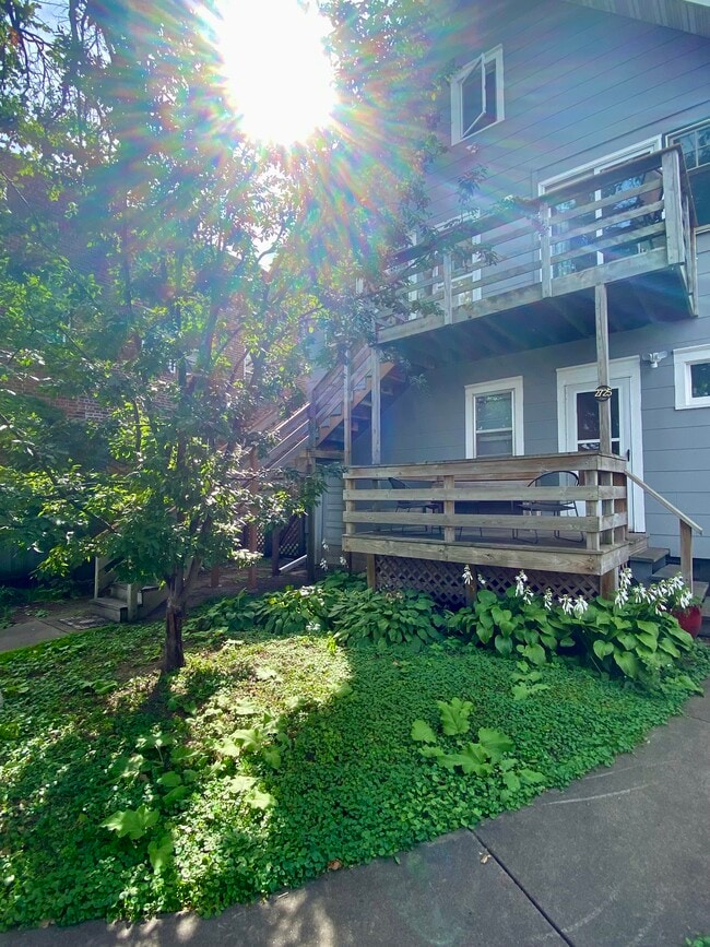 Building Photo - 2725 Aldrich Ave S