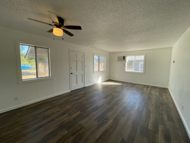 Building Photo - Your Dream Ranch Awaits in Rio Linda!