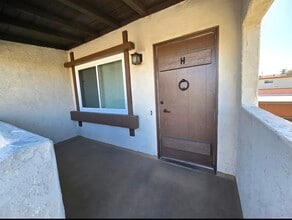 Entrance - 317 N Nicholson Ave